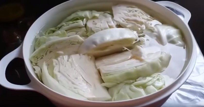Острая капуста быстрого приготовления крупными кусками