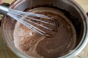 Шоколадный муссовый торт с зеркальной глазурью - фото шаг 10