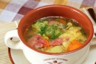 Суп с горохом и копченой колбасой