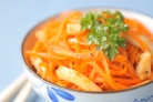 Корейский морковный салат с кальмарами