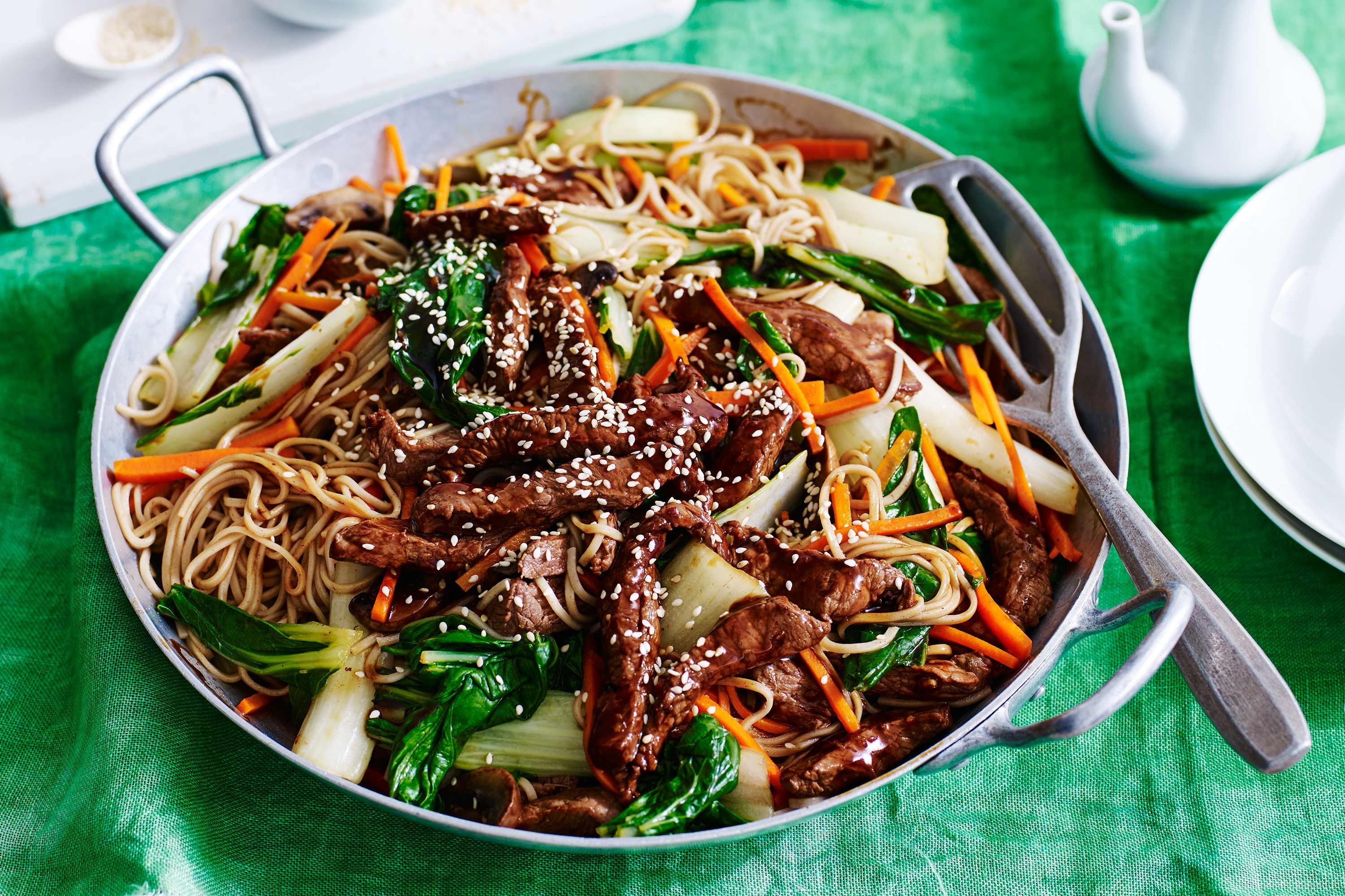 Китайская лапша Beef Noodle