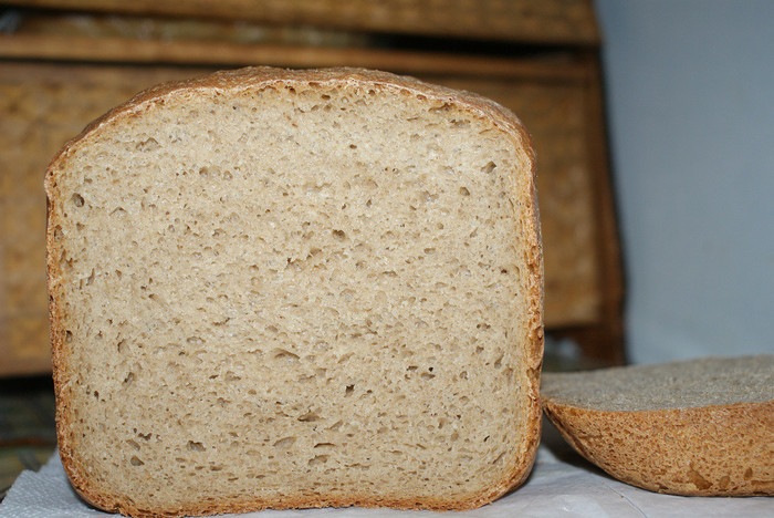 Рецепт ржаного хлеба на закваске в хлебопечке. Ржано-пшеничный хлеб на закваске. Ржано-пшеничный хлеб в хлебопечке. Ржано-пшеничный хлеб ржано-пшеничный хлеб. Хлеб ржано-пшеничный с дрожжами.