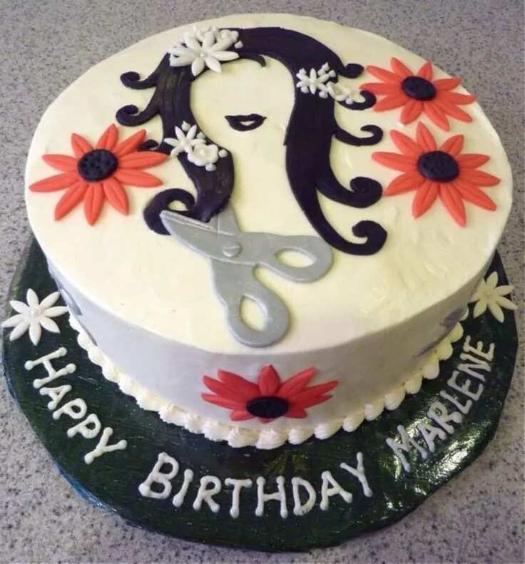 Beautiful birthday cake for hairdresser