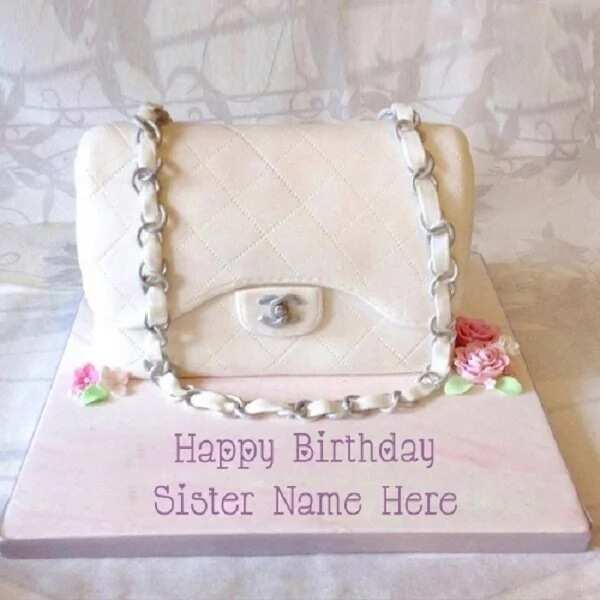 Birthday cake in the form of handbag