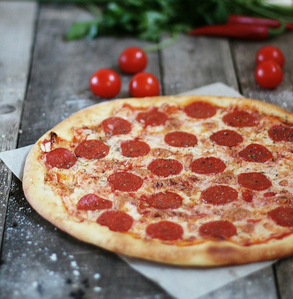 Пицца с пепперони рецепт с фото в домашних